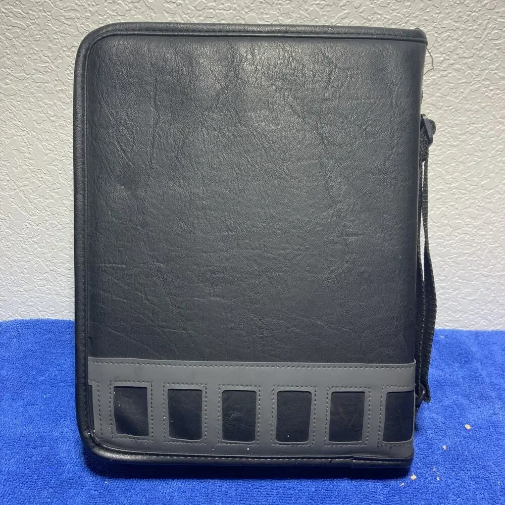 Cd Case With 40 CDs Atlantic Soundgear ZipUp Binder Carry Case